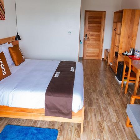 Hotel Chez Lando Кигали Экстерьер фото