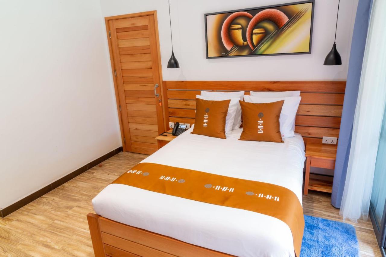 Hotel Chez Lando Кигали Экстерьер фото