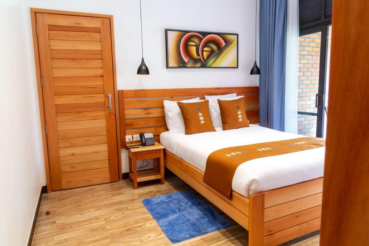 Hotel Chez Lando Кигали Экстерьер фото