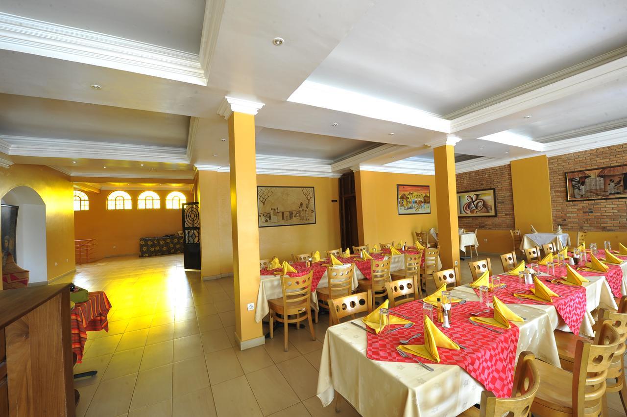 Hotel Chez Lando Кигали Экстерьер фото