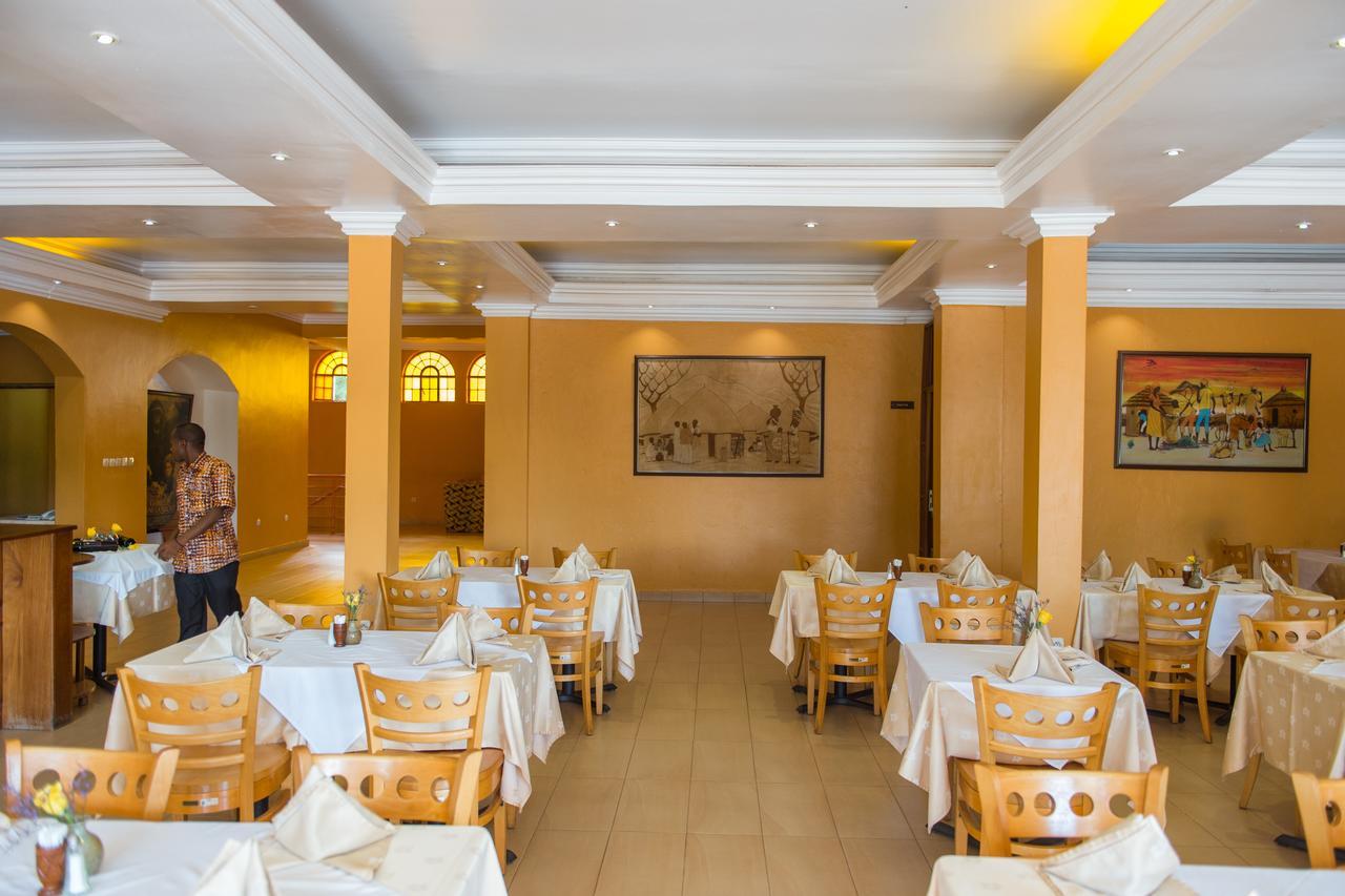 Hotel Chez Lando Кигали Экстерьер фото