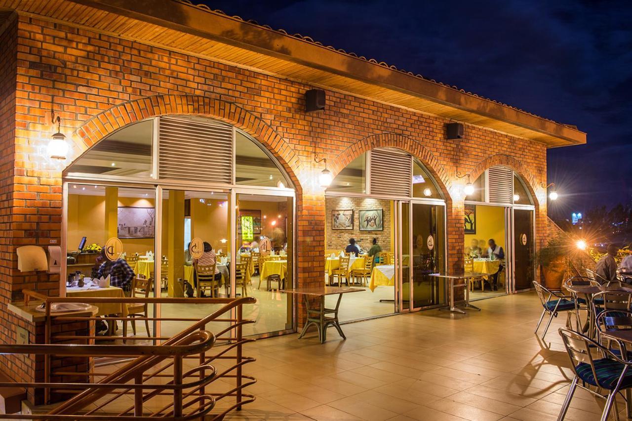 Hotel Chez Lando Кигали Экстерьер фото